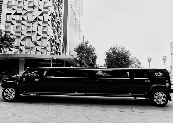 Hummer arriving at All Smiles Melbourne Waterfront