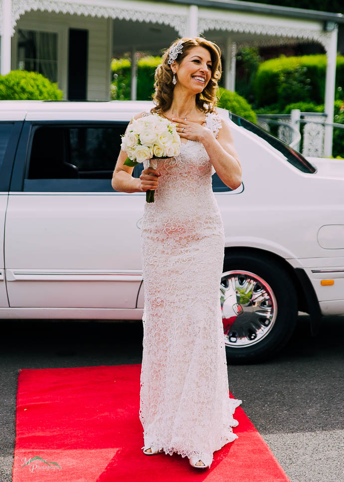 Bride Anastasia arriving at Ballara Receptions
