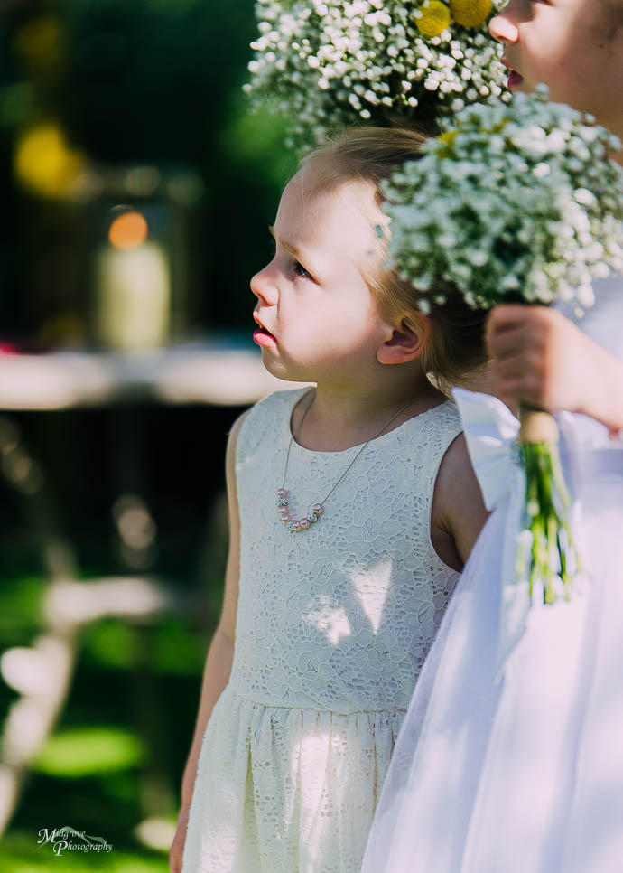 Wedding ceremony at Two Brookes Bistro, Lillydale Estate
