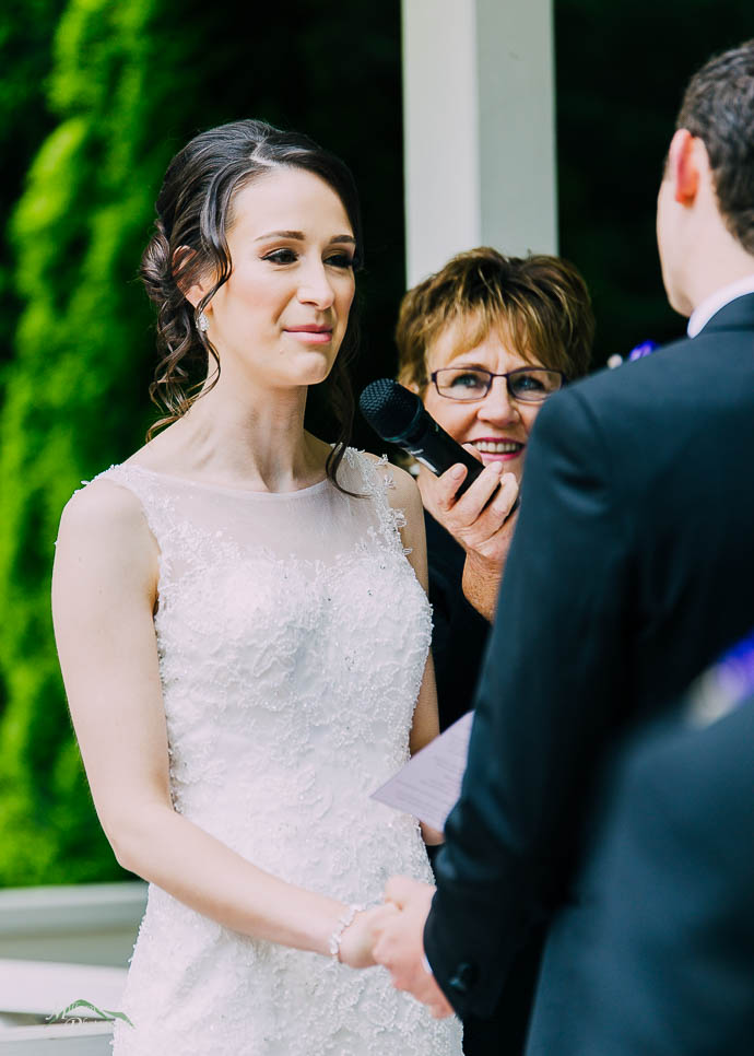 Bride saying vows