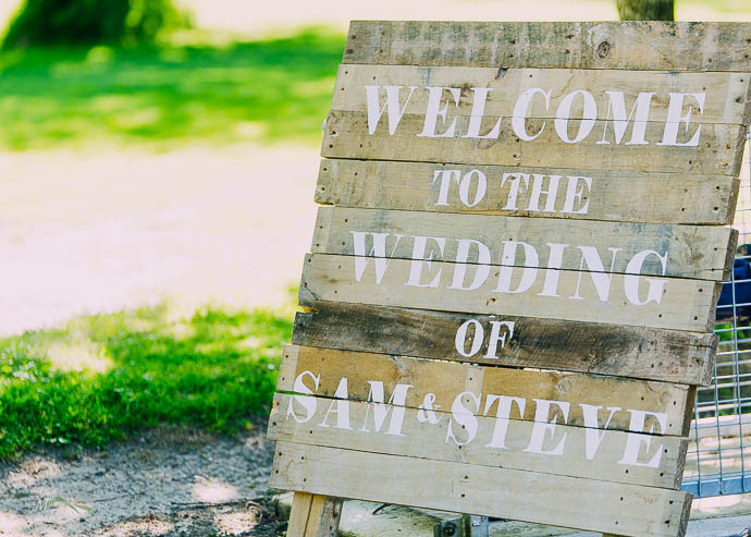 Sign with Bride and Groom’s name on at Warburton Golf Club