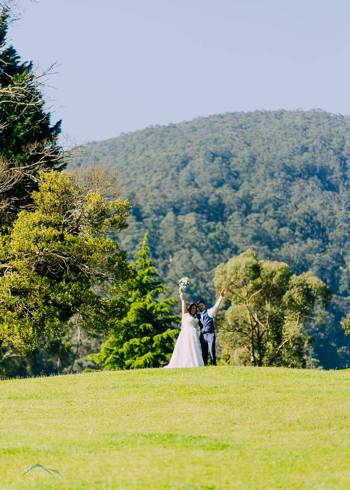 Portrait of Bride and Groom at Warburton Golf Club